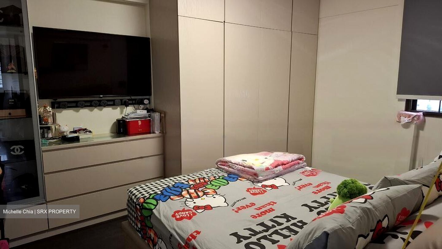 Blk 215 Lorong 8 Toa Payoh (Toa Payoh), HDB 5 Rooms #483893981